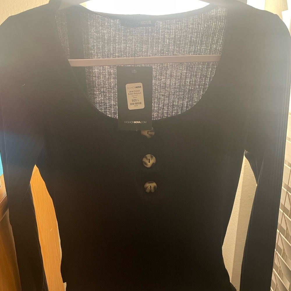 Janet Ribbed Button Bodysuit - Picture 3 of 6